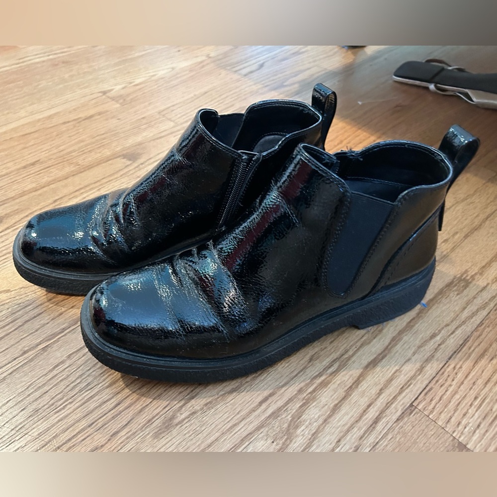 Franco Sarto Size 41 black Chelsea boots